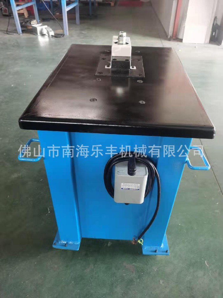 不銹鋼彎頭機(jī)